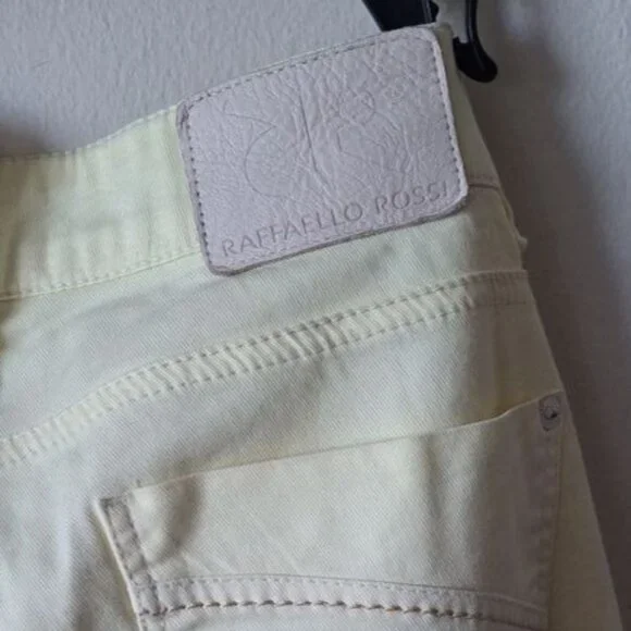 Raffaelo Rossi Capri Pants - Light Lemon - Women's Size 36 - Stylish Cropped Pan - Picture 4 of 4